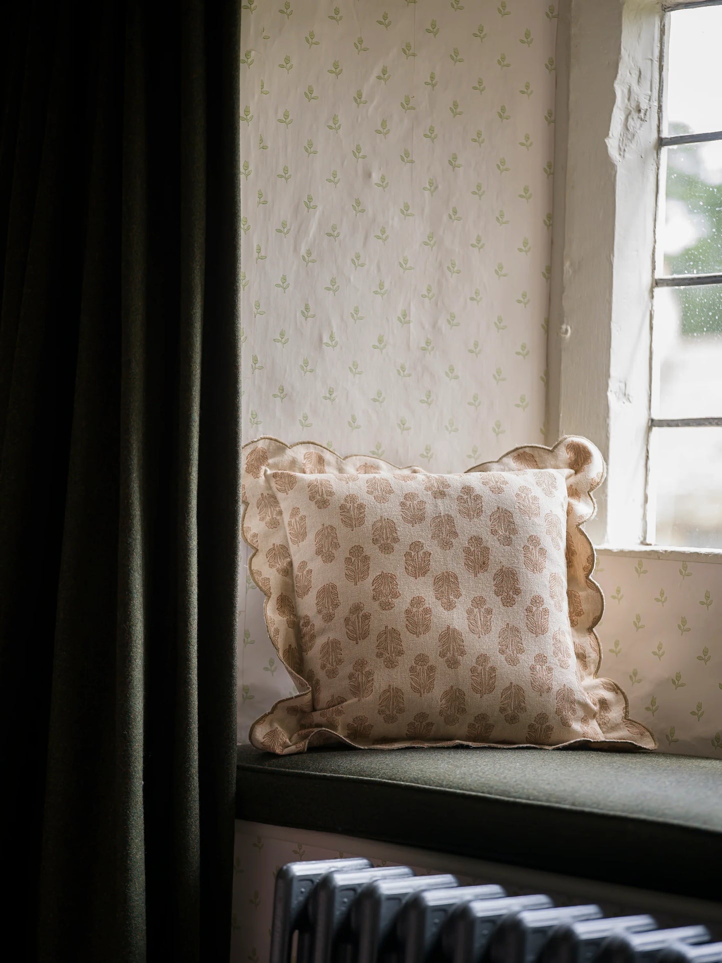 Scallop Block print cushion - Taupe